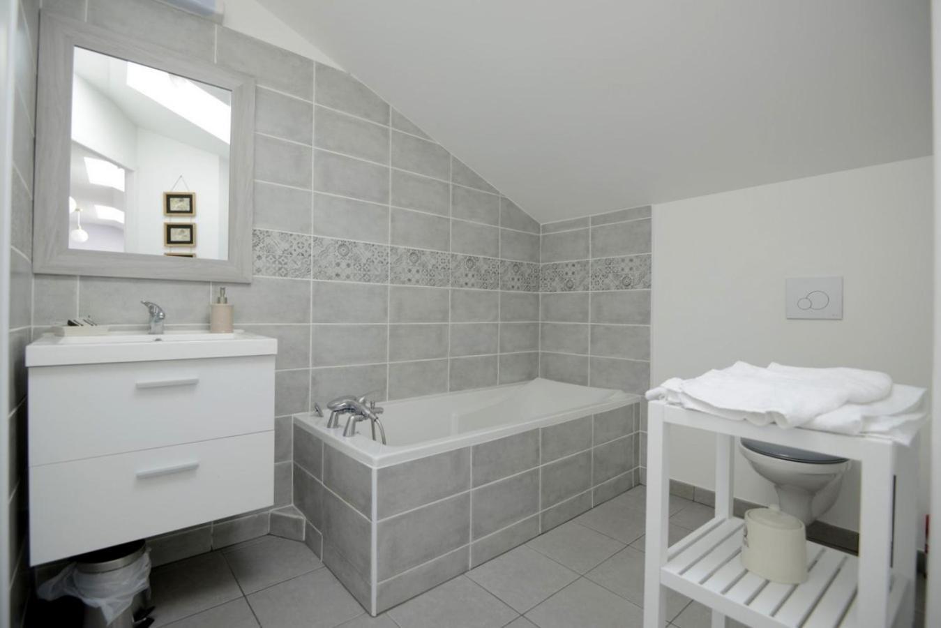 Les 4 Saisons Piscine Interieure Apartment Mer Room photo